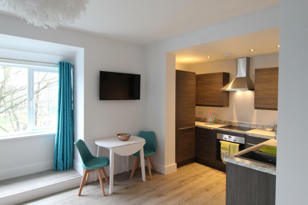 2 Serviced Apartments In Childwall-South Liverpool - Each Apartment Sleeps 6 外观 照片