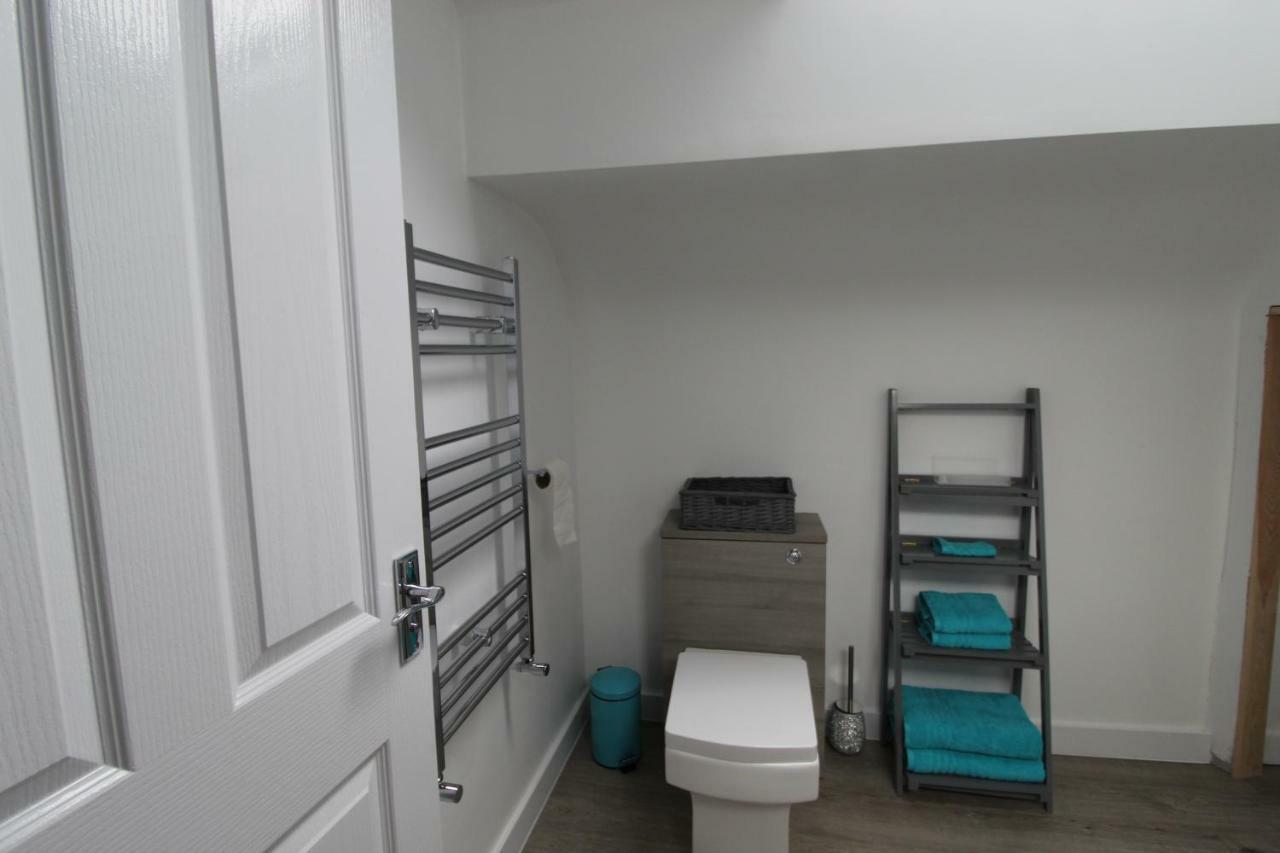 2 Serviced Apartments In Childwall-South Liverpool - Each Apartment Sleeps 6 外观 照片