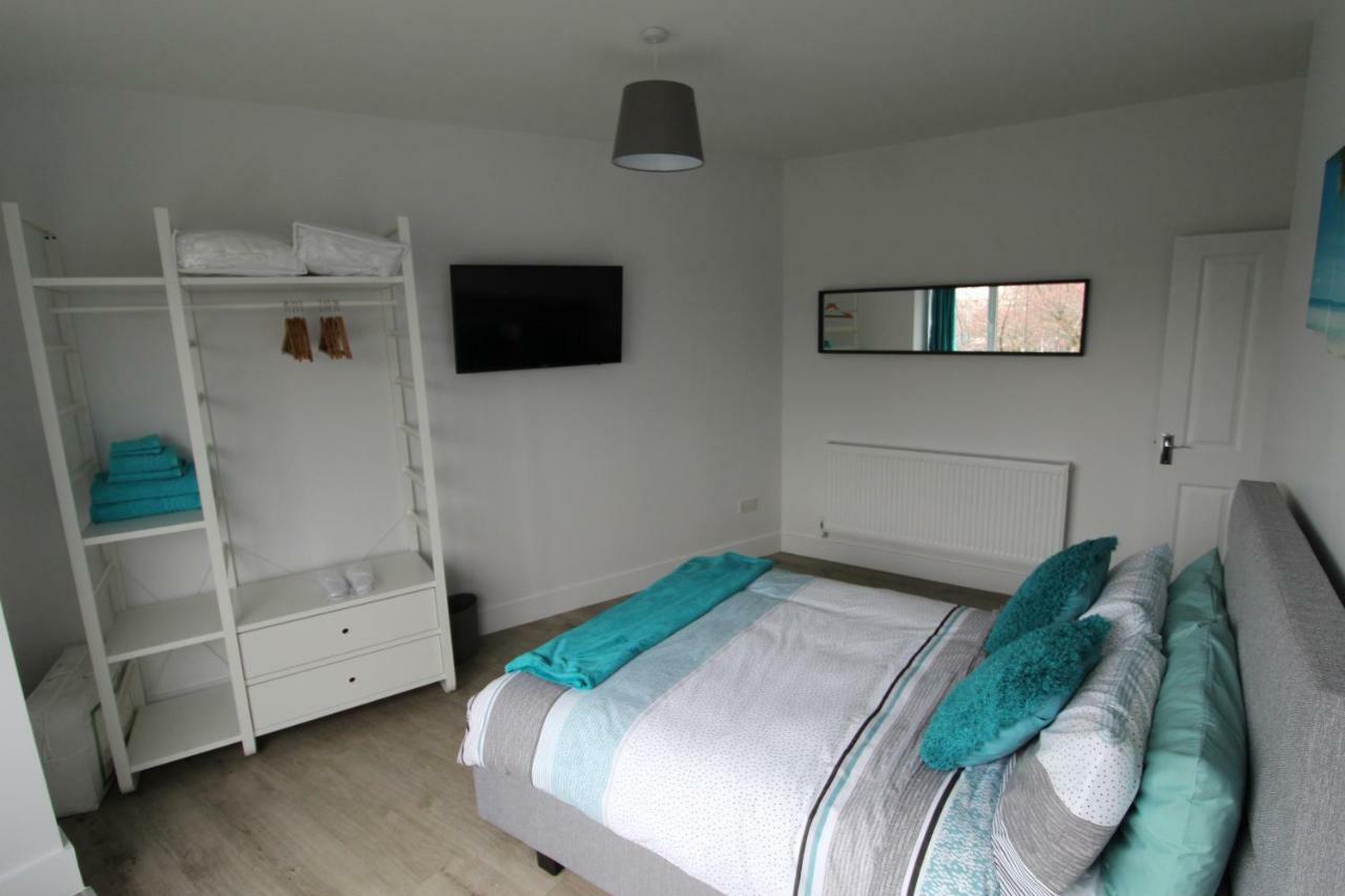 2 Serviced Apartments In Childwall-South Liverpool - Each Apartment Sleeps 6 外观 照片