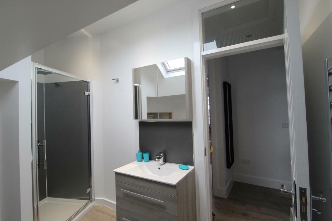 2 Serviced Apartments In Childwall-South Liverpool - Each Apartment Sleeps 6 外观 照片
