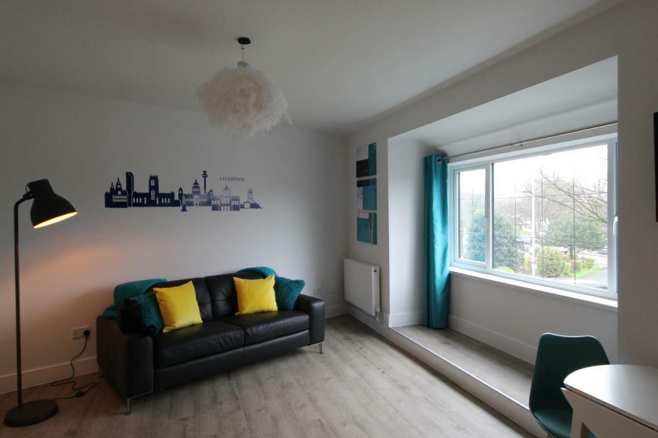 2 Serviced Apartments In Childwall-South Liverpool - Each Apartment Sleeps 6 外观 照片