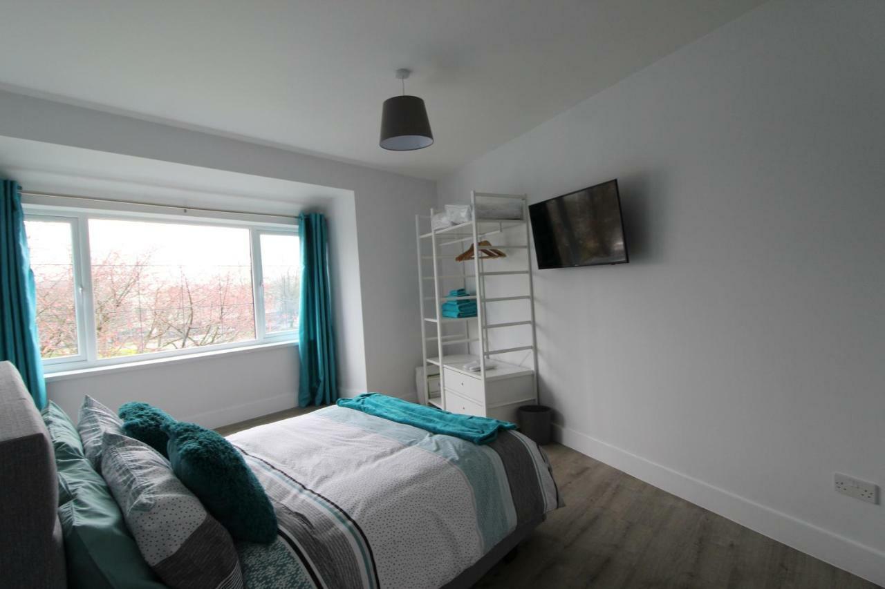 2 Serviced Apartments In Childwall-South Liverpool - Each Apartment Sleeps 6 外观 照片