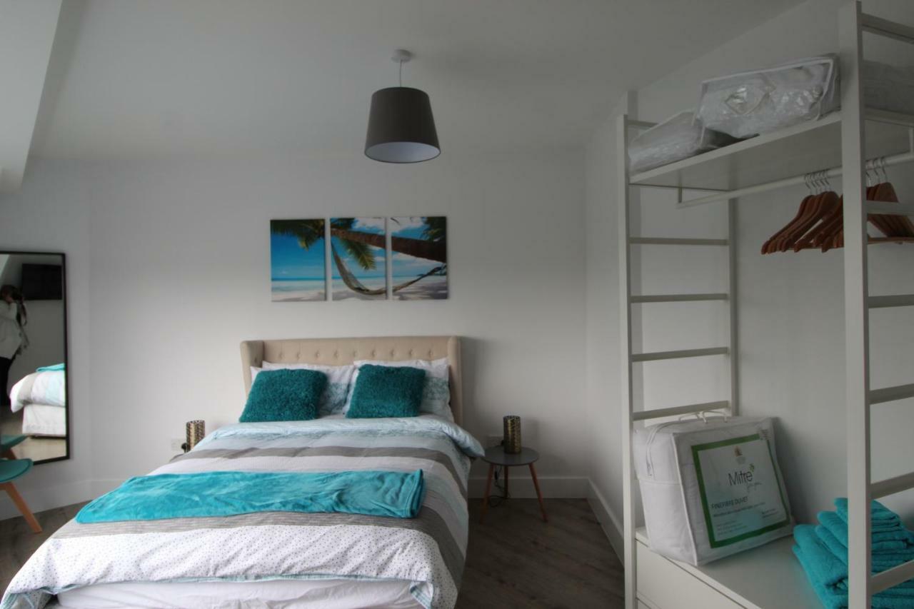 2 Serviced Apartments In Childwall-South Liverpool - Each Apartment Sleeps 6 外观 照片