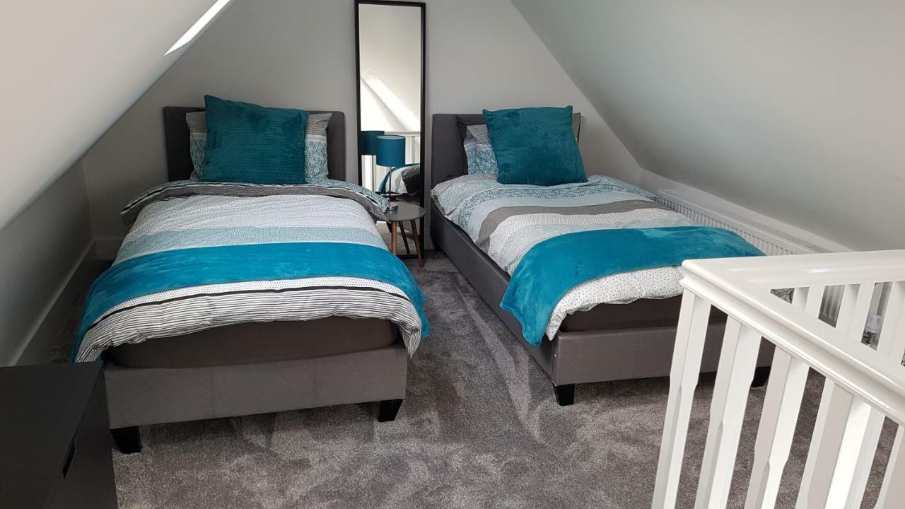 2 Serviced Apartments In Childwall-South Liverpool - Each Apartment Sleeps 6 外观 照片