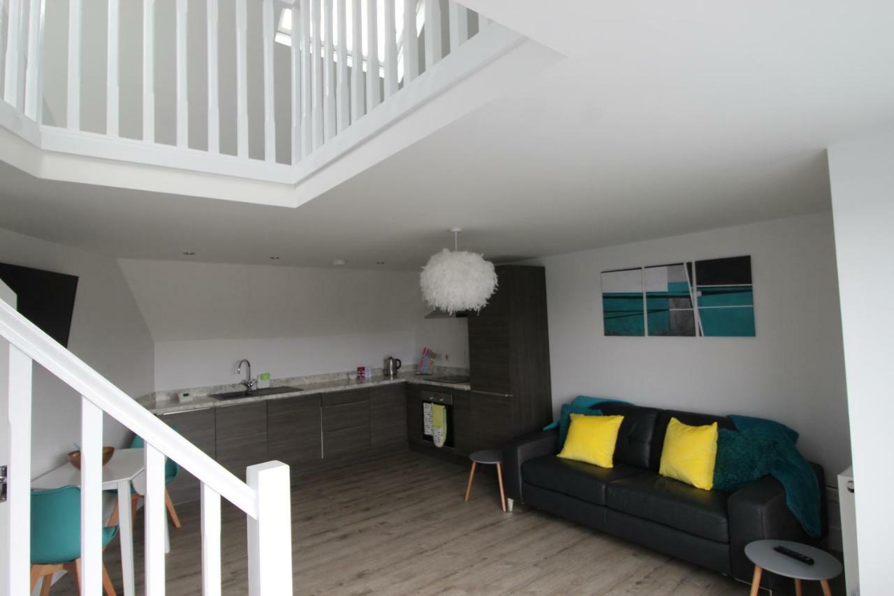 2 Serviced Apartments In Childwall-South Liverpool - Each Apartment Sleeps 6 外观 照片